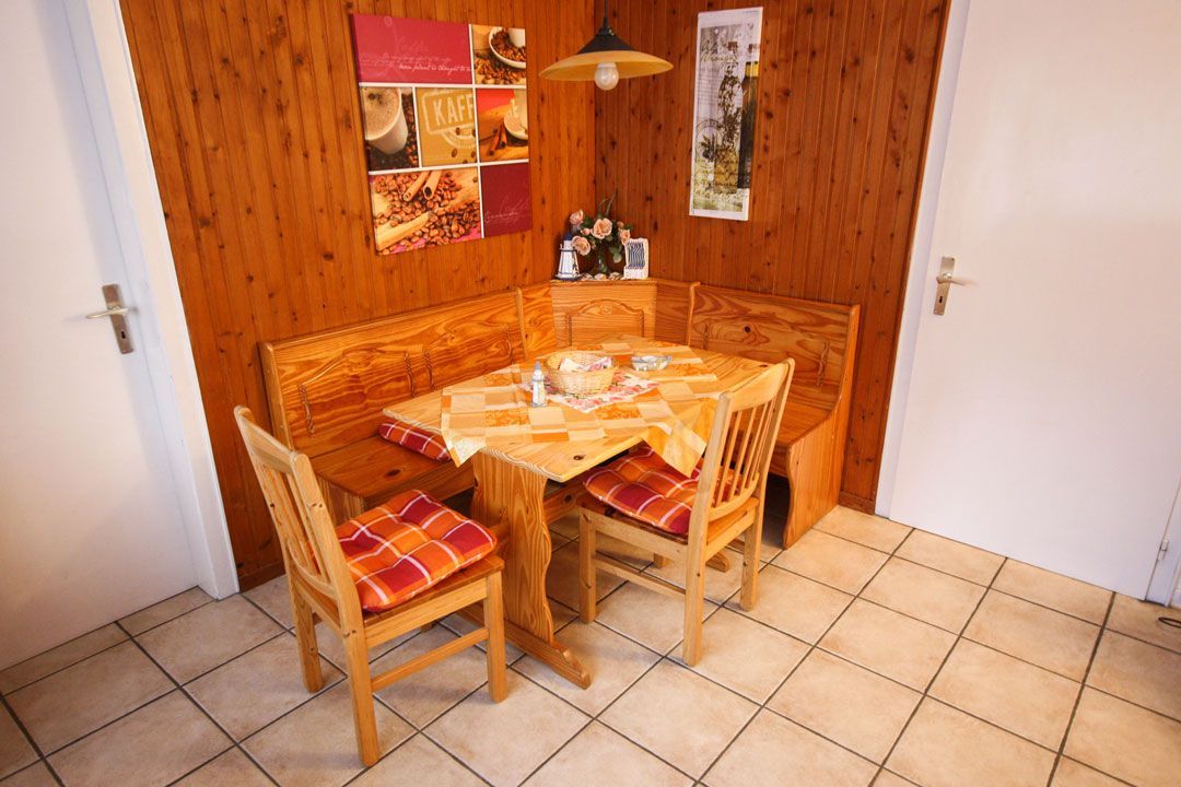 Wohnung 1, Essecke