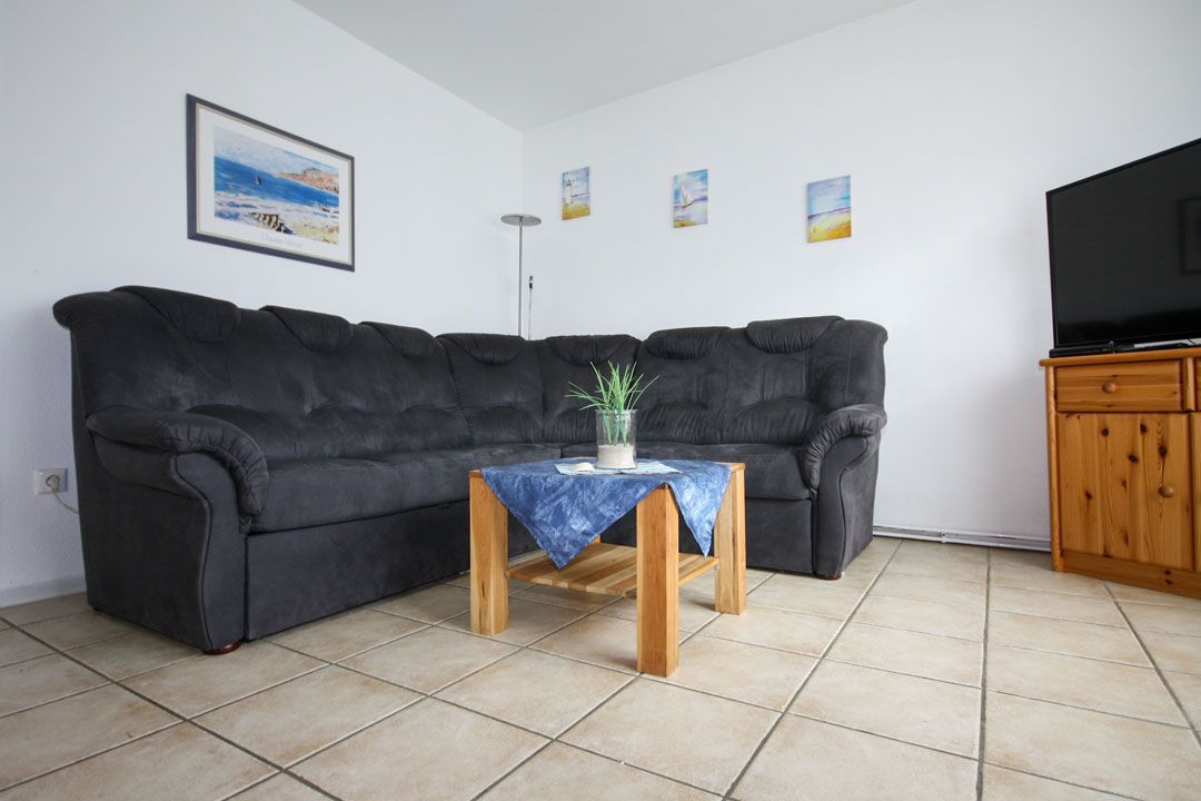 Wohnung 2, Ecksofa