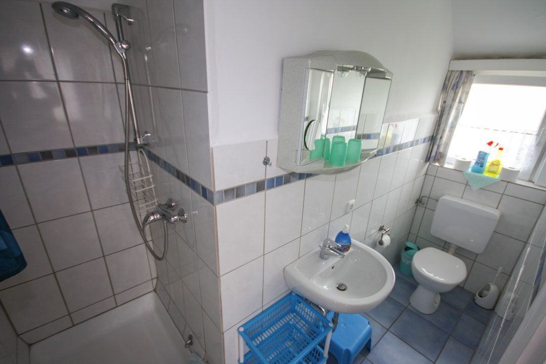 Wohnung 4, Duschbad
